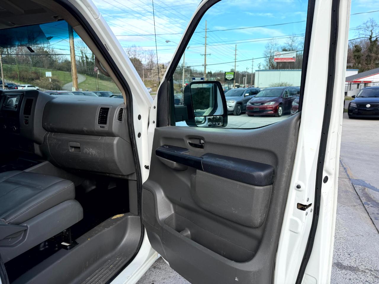 Nissan NV Cargo 1500 S 2018