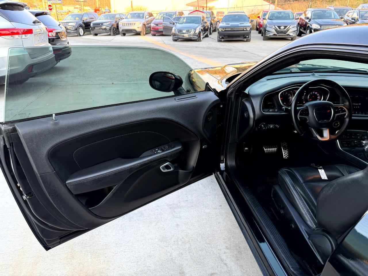 Dodge Challenger SXT Plus 2018