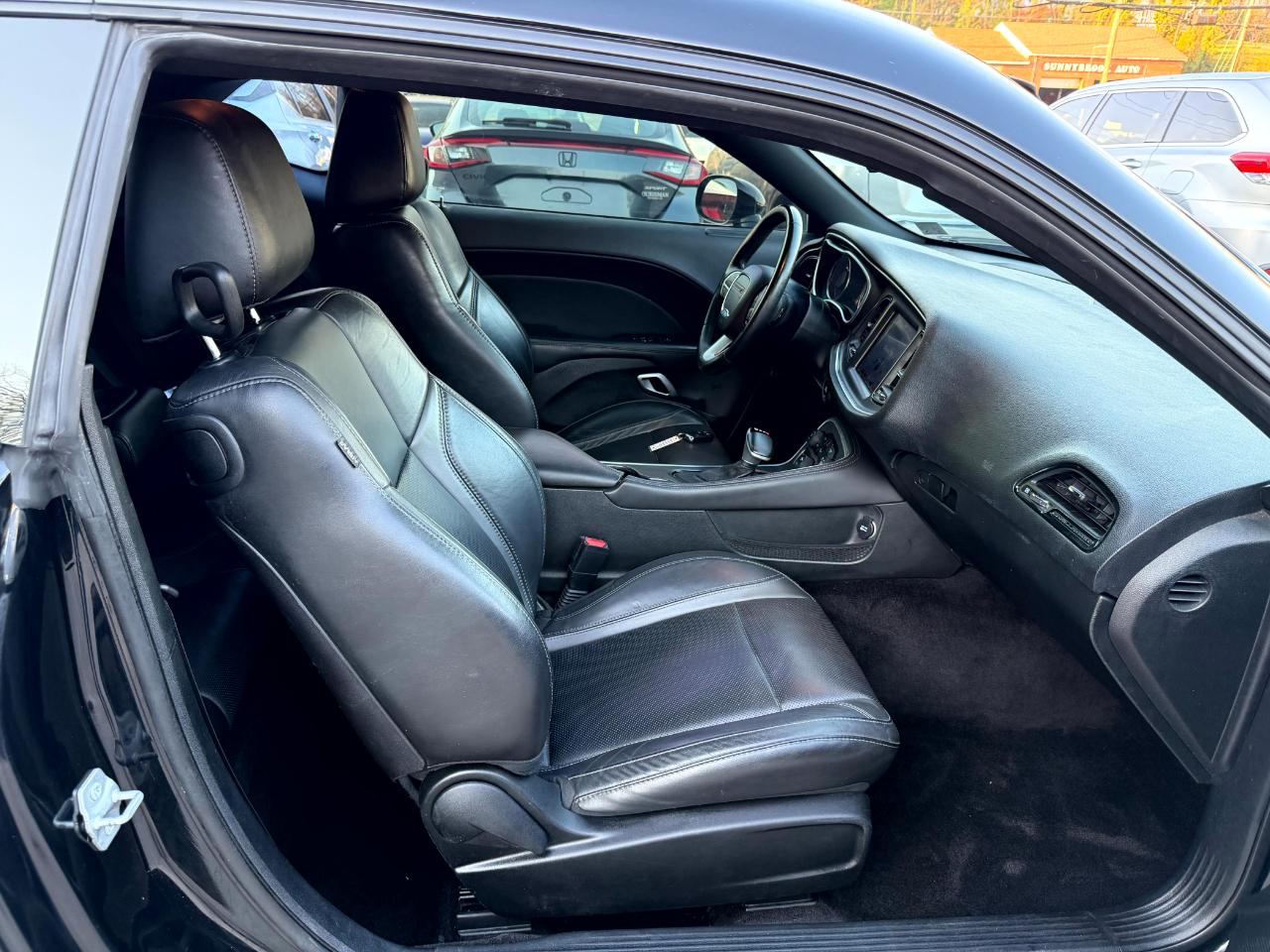 Dodge Challenger SXT Plus 2018