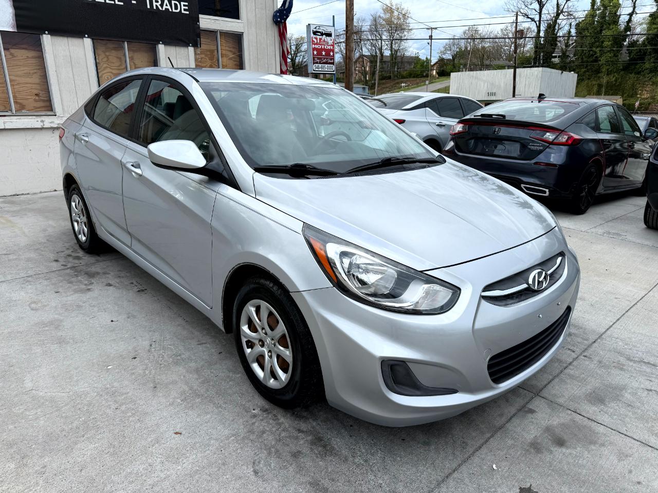 Hyundai Accent GLS 4-Door 2014