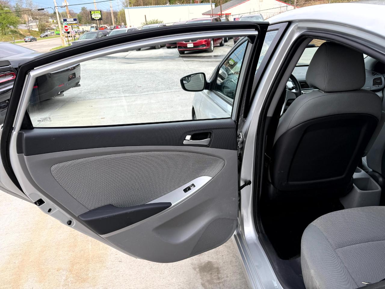 Hyundai Accent GLS 4-Door 2014