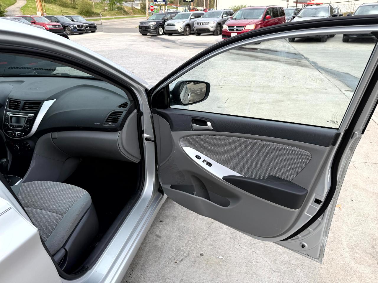 Hyundai Accent GLS 4-Door 2014