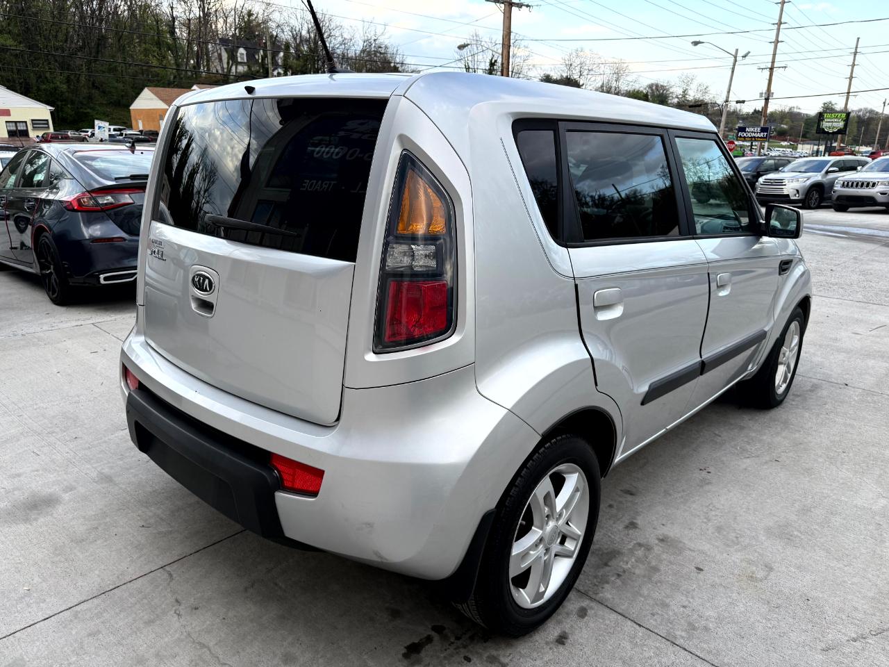 Kia Soul + 2010