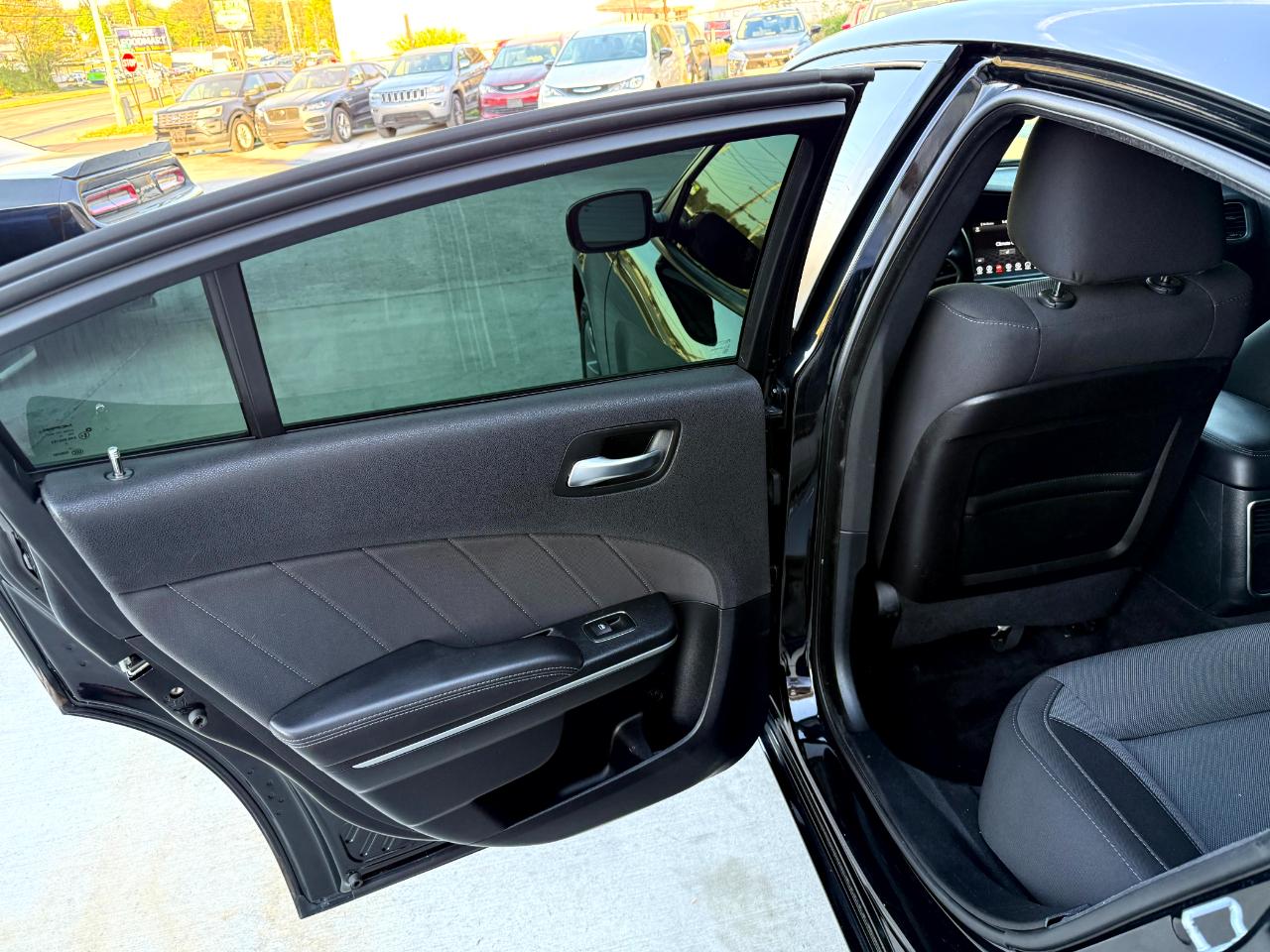 Dodge Charger SXT 2017