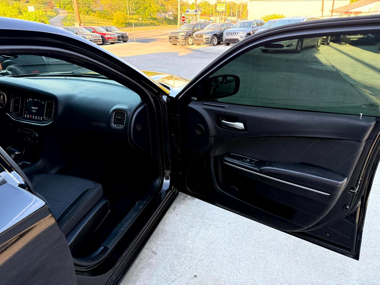 Dodge Charger SXT 2017