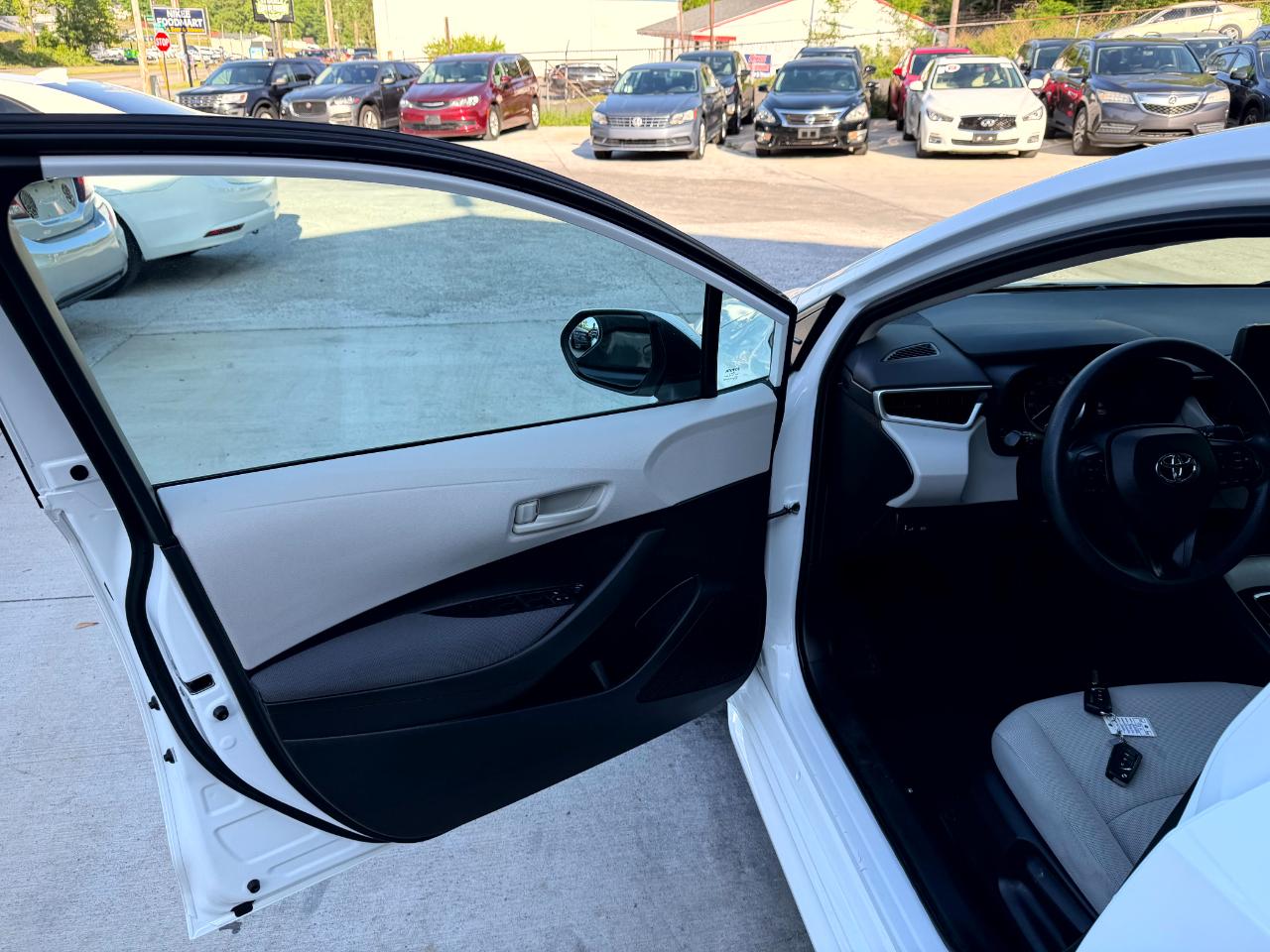 Toyota Corolla LE 2022