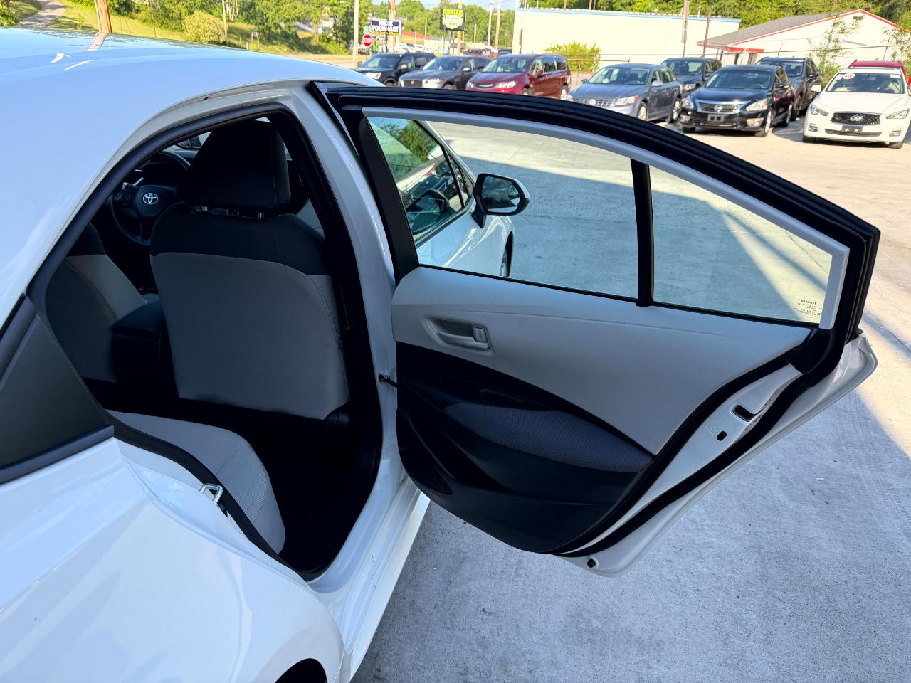 Toyota Corolla LE 2022