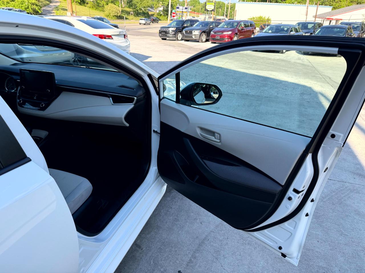 Toyota Corolla LE 2022