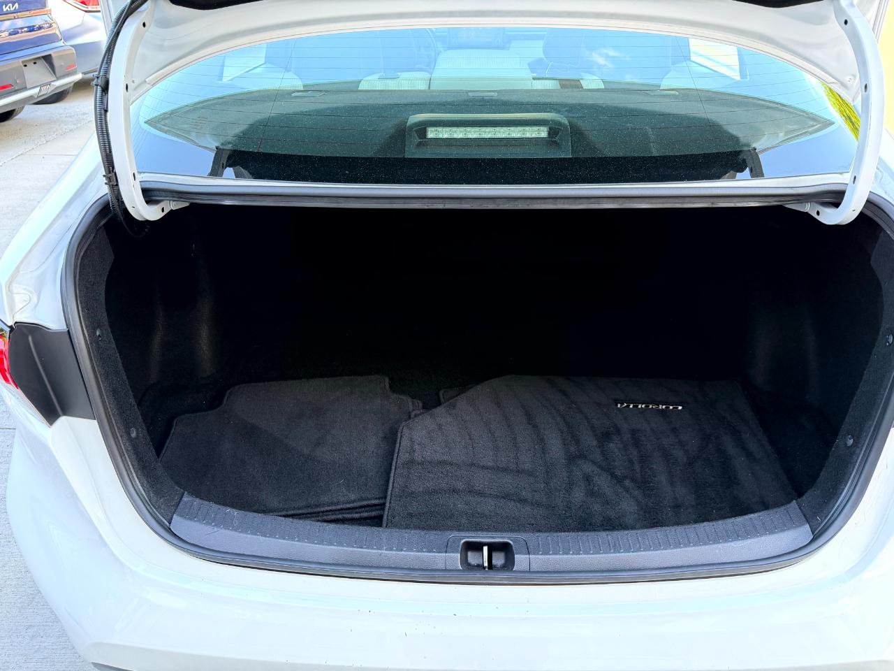 Toyota Corolla LE 2022