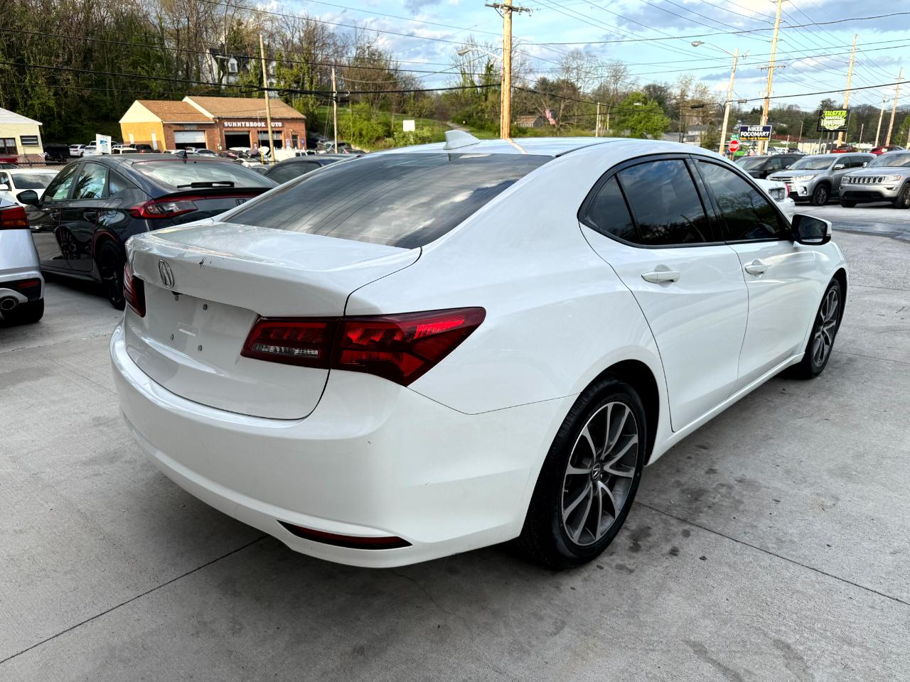 Acura TLX 9-Spd AT 2017