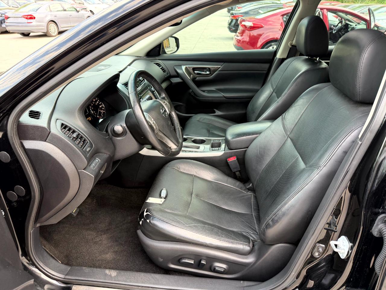 Nissan Altima 2.5 SV 2015