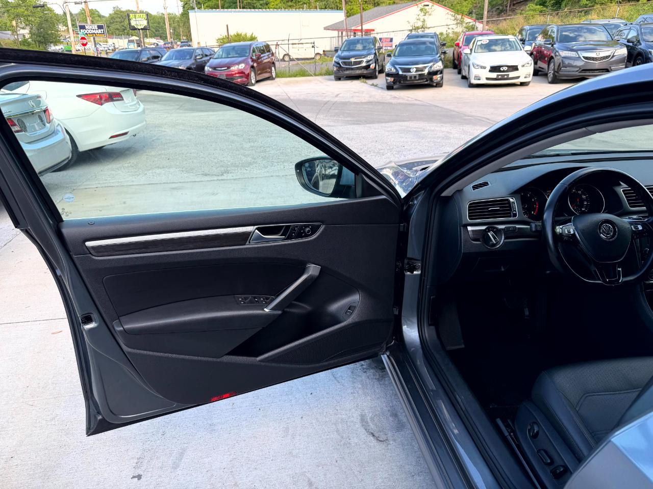 Volkswagen Passat SE 6A 2017