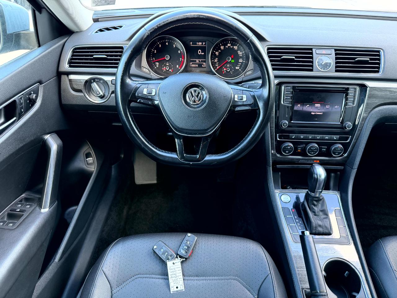 Volkswagen Passat SE 6A 2017
