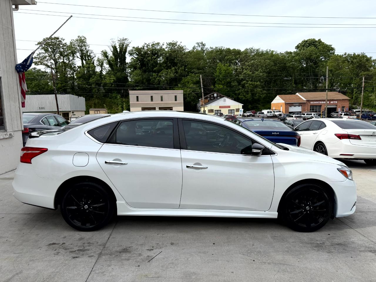 Nissan Sentra SR TURBO 6MT 2017