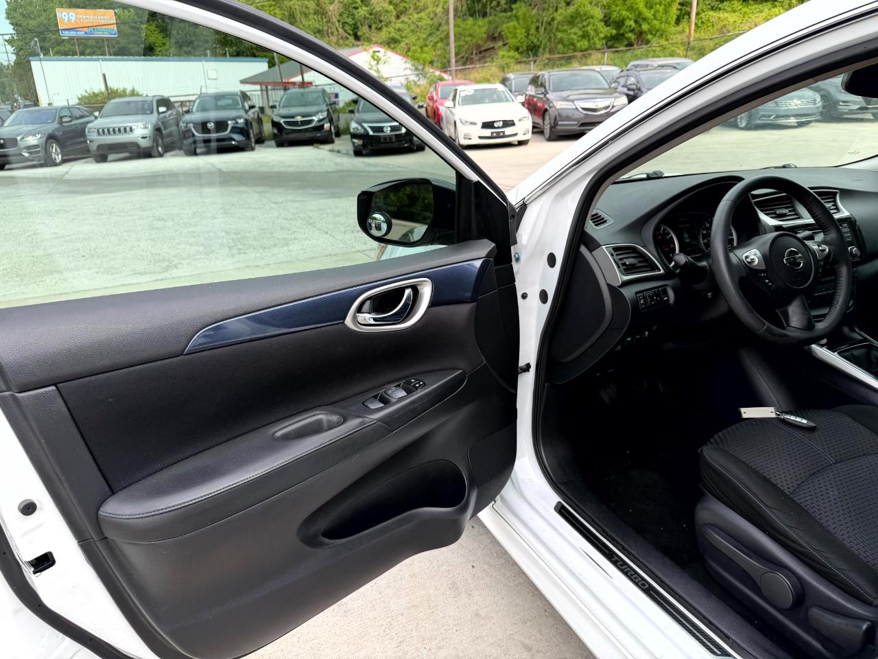 Nissan Sentra SR TURBO 6MT 2017