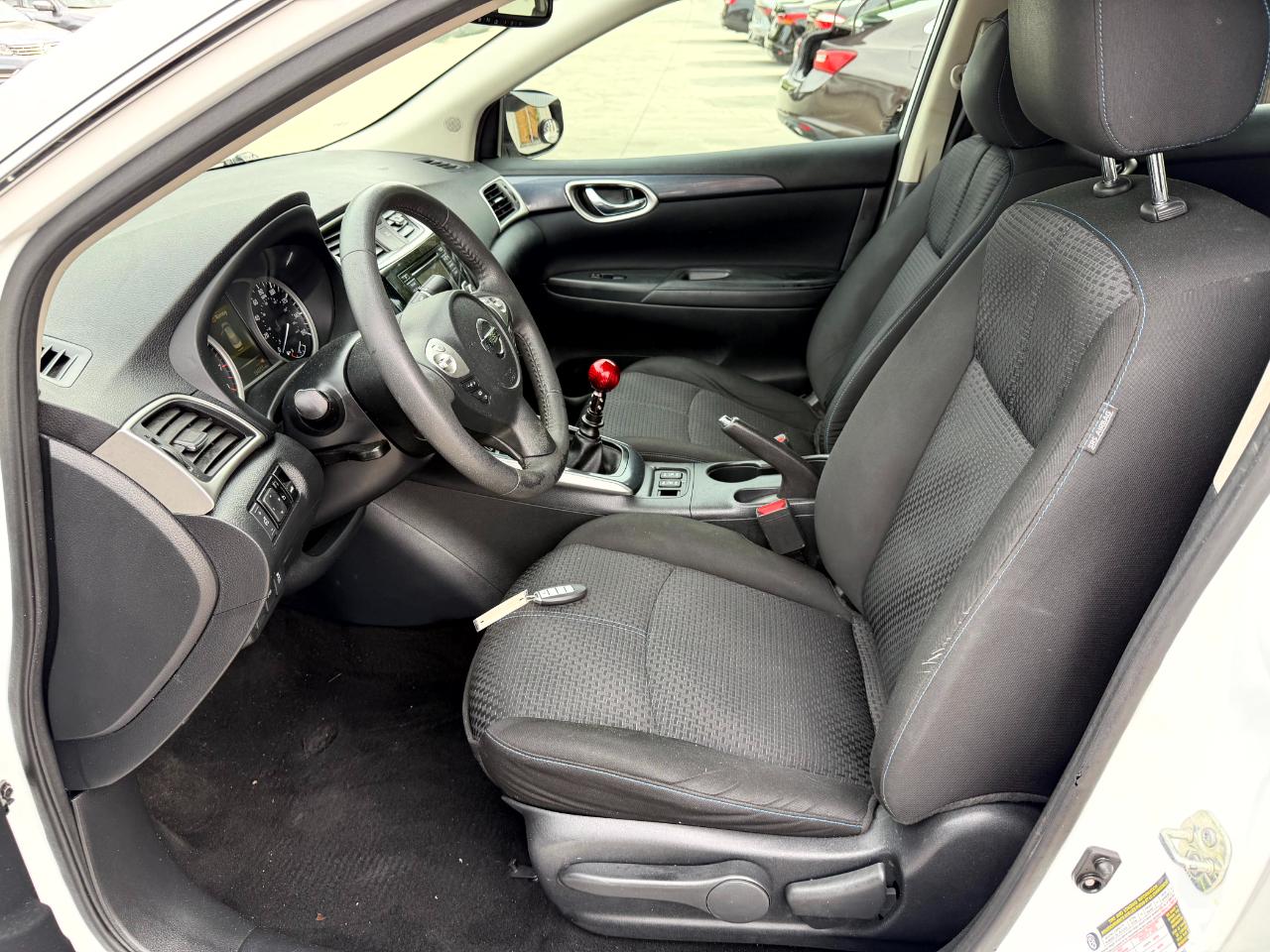Nissan Sentra SR TURBO 6MT 2017