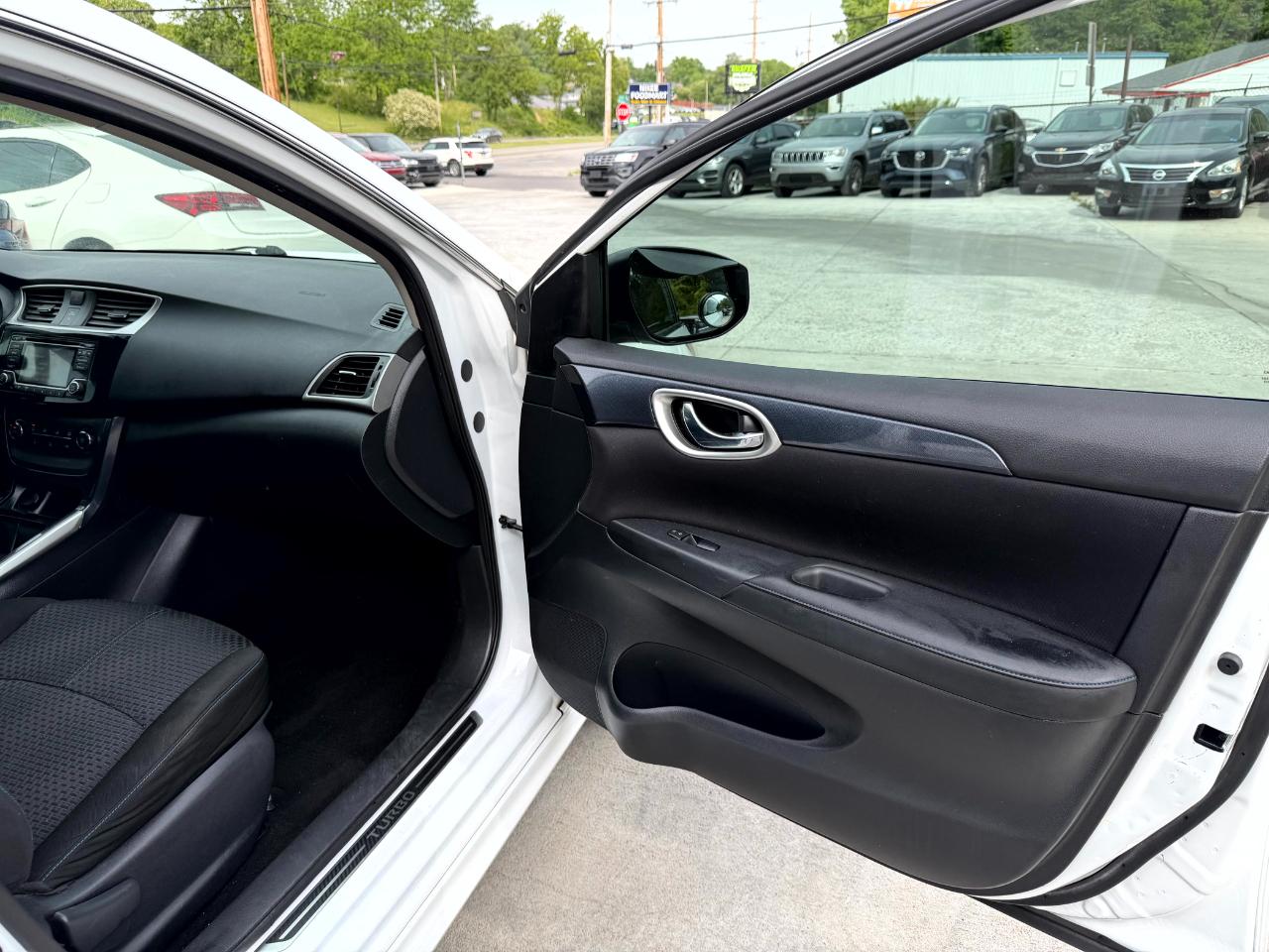 Nissan Sentra SR TURBO 6MT 2017