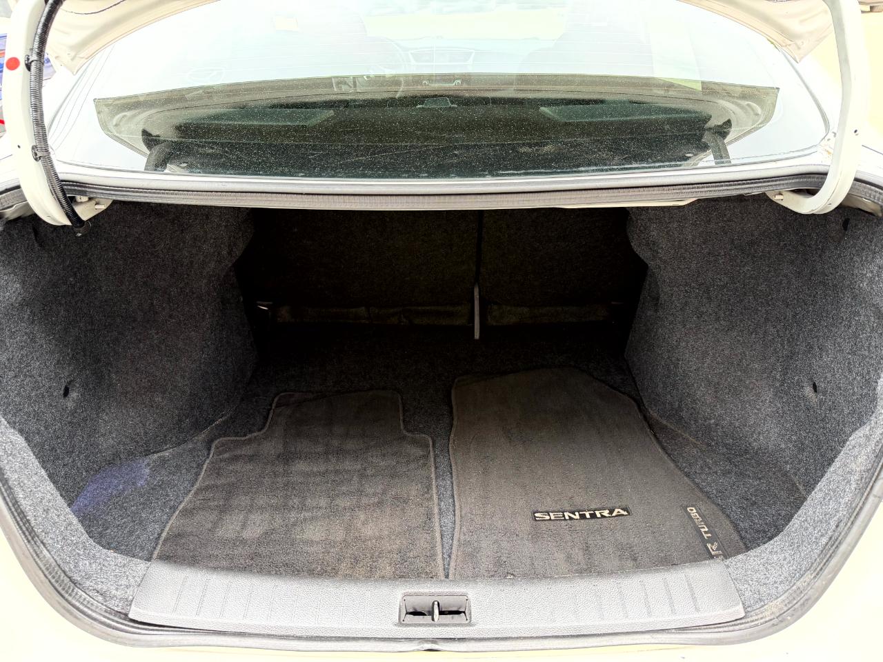 Nissan Sentra SR TURBO 6MT 2017