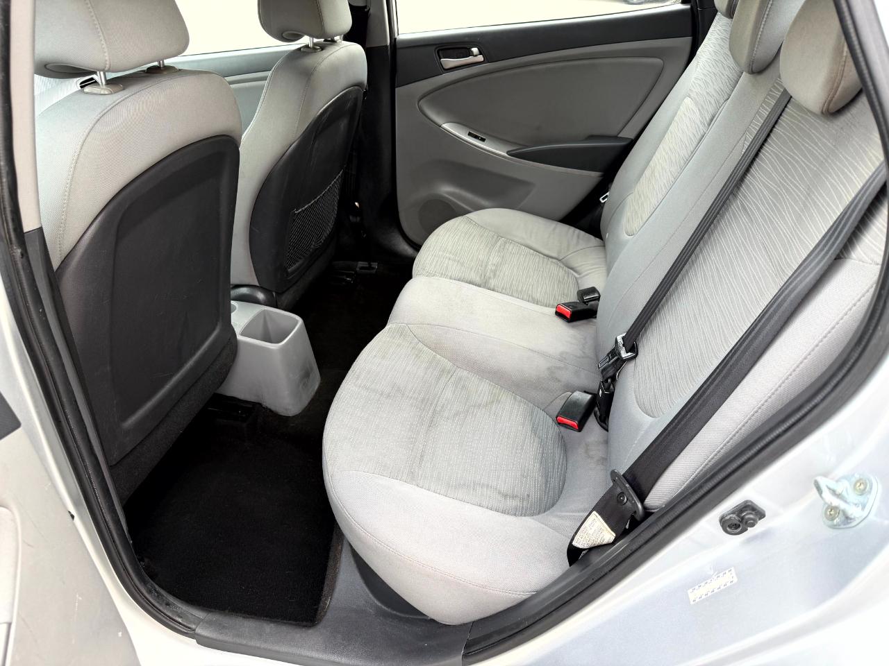 Hyundai Accent GLS 4-Door 6A 2015