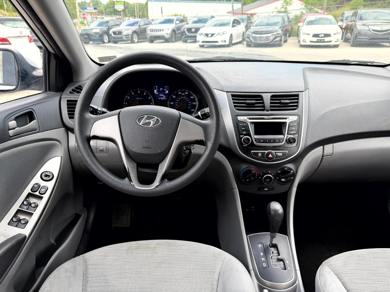 Hyundai Accent GLS 4-Door 6A 2015
