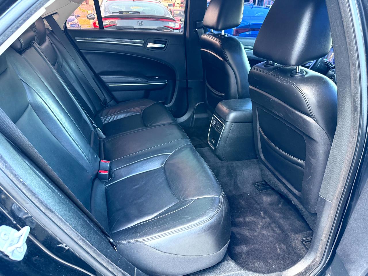 Chrysler 300 Limited 2017