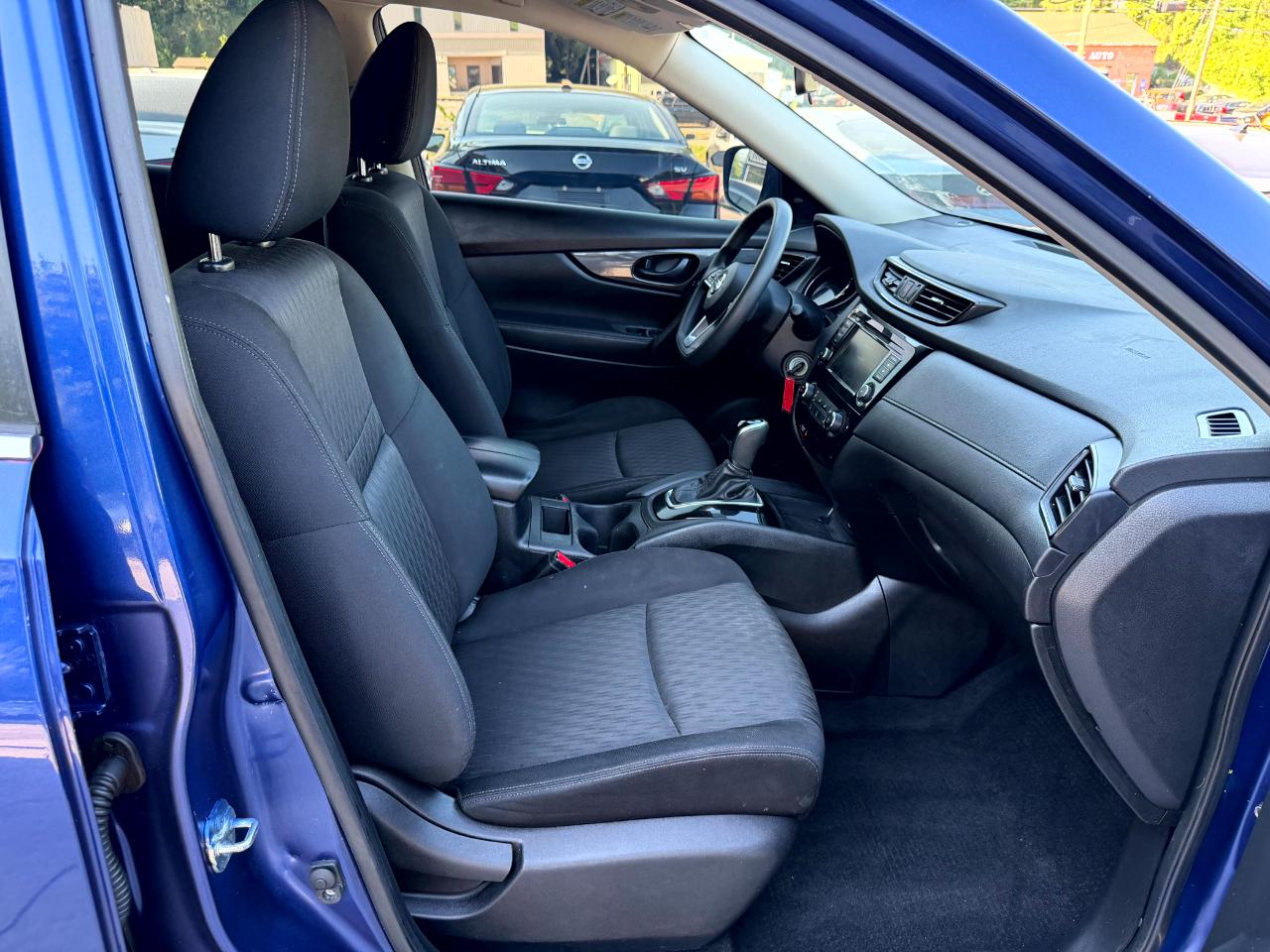 Nissan Rogue S 2020