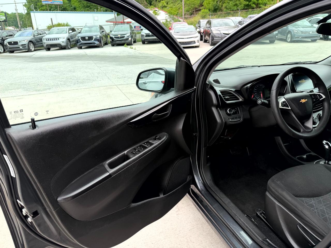 Chevrolet Spark 1LT 2020