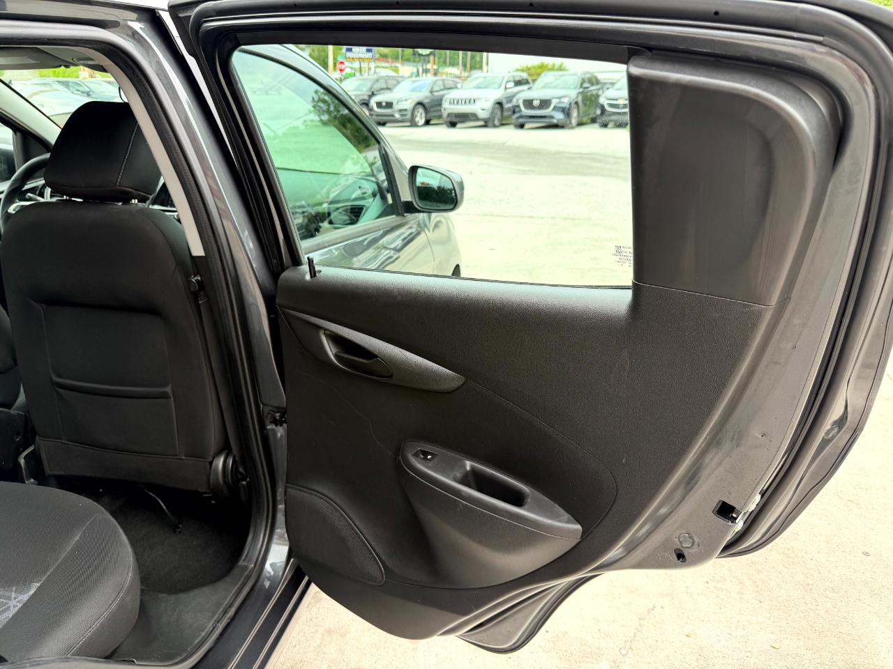Chevrolet Spark 1LT 2020
