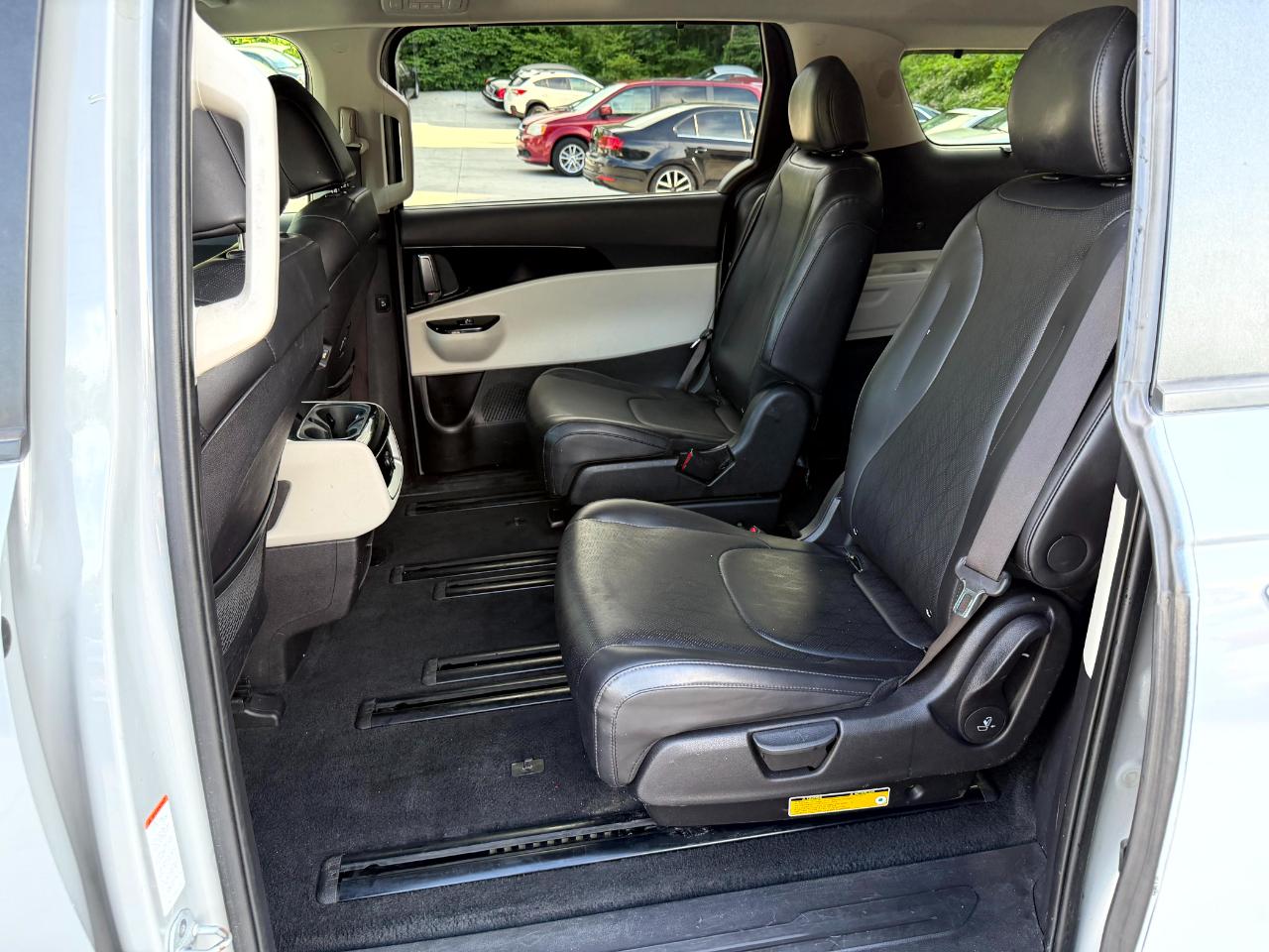 Kia Carnival EX 2023