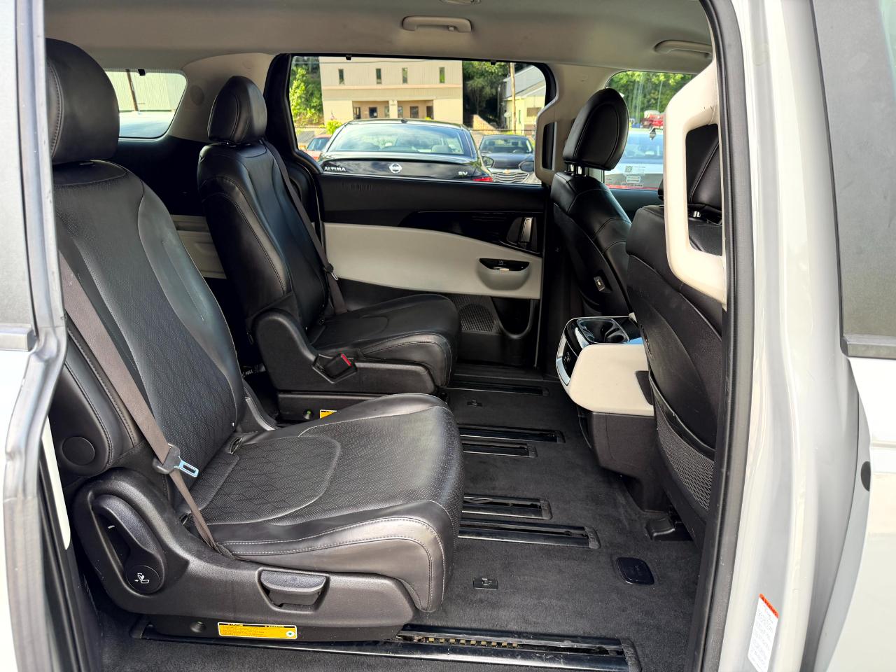 Kia Carnival EX 2023