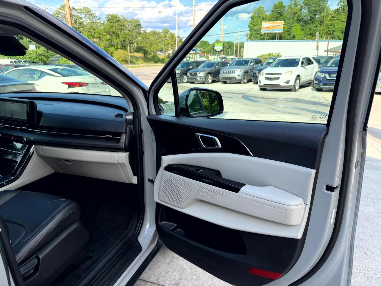 Kia Carnival EX 2023