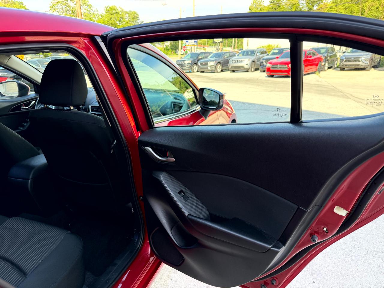 Mazda MAZDA3 i Touring AT 4-Door 2014