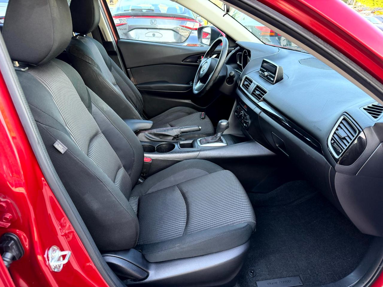 Mazda MAZDA3 i Touring AT 4-Door 2014