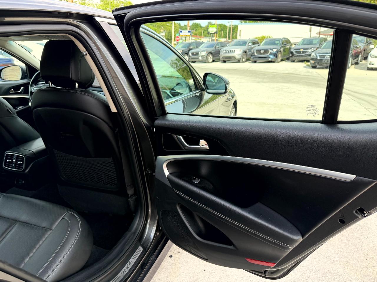 Genesis G70 2.0T 2022
