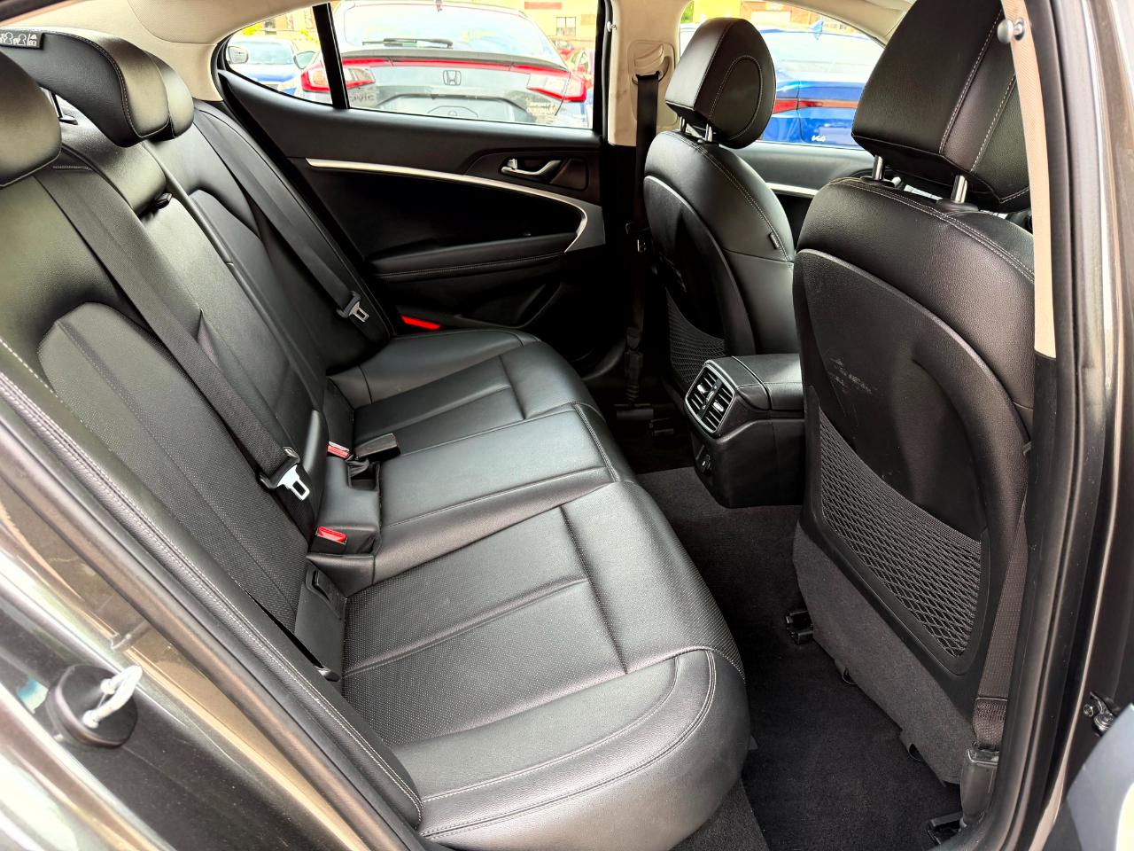 Genesis G70 2.0T 2022
