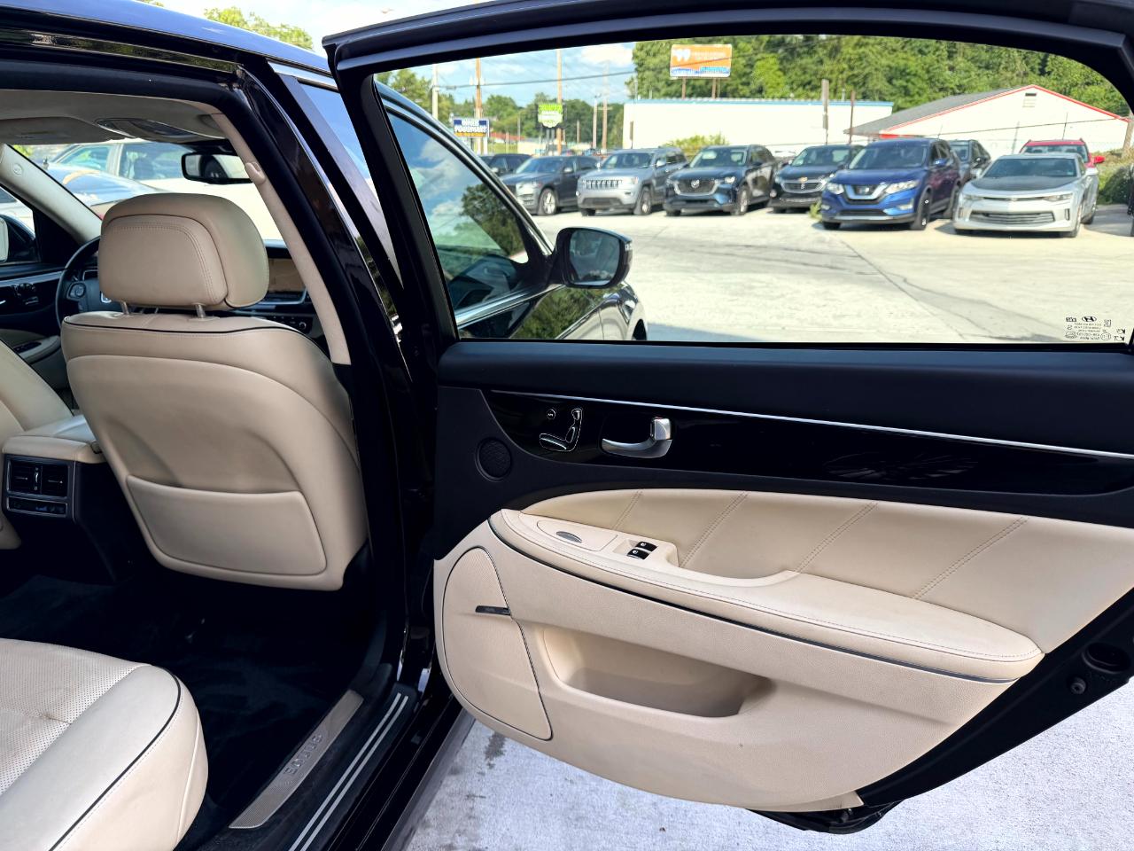 Hyundai Equus Signature 2016