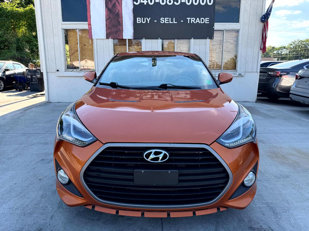 Hyundai Veloster Base 6AT 2016