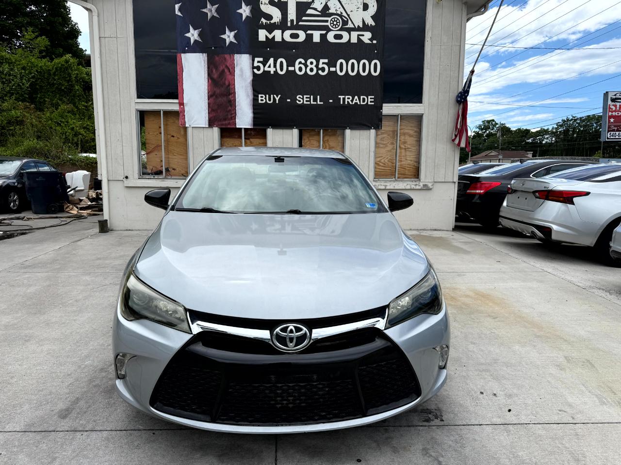 Toyota Camry SE 2017