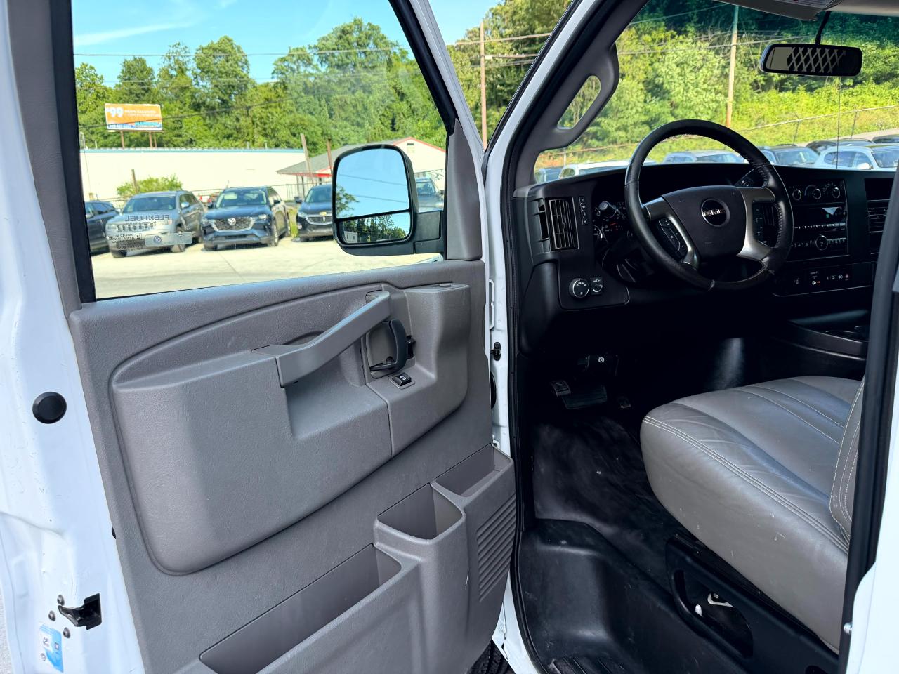 GMC Savana G2500 Cargo 2018