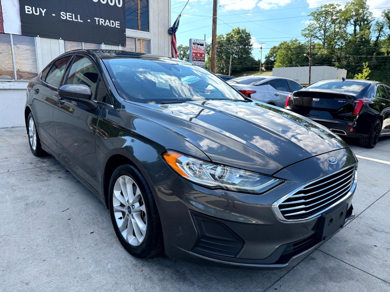 Ford Fusion Hybrid SE 2020