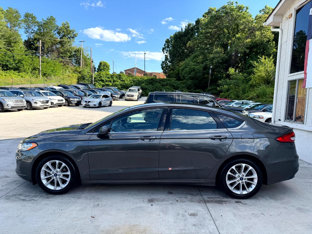 Ford Fusion Hybrid SE 2020