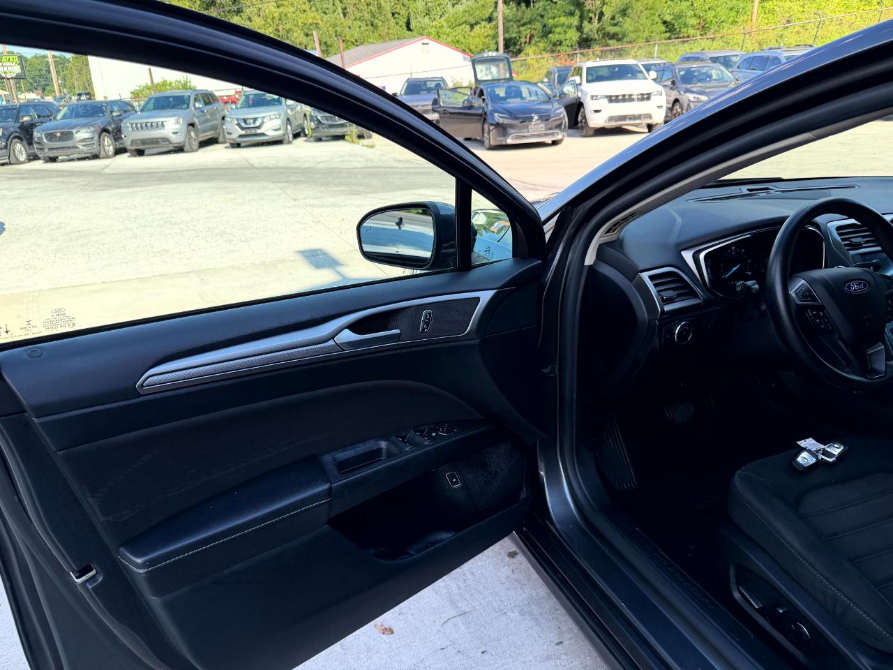 Ford Fusion Hybrid SE 2020