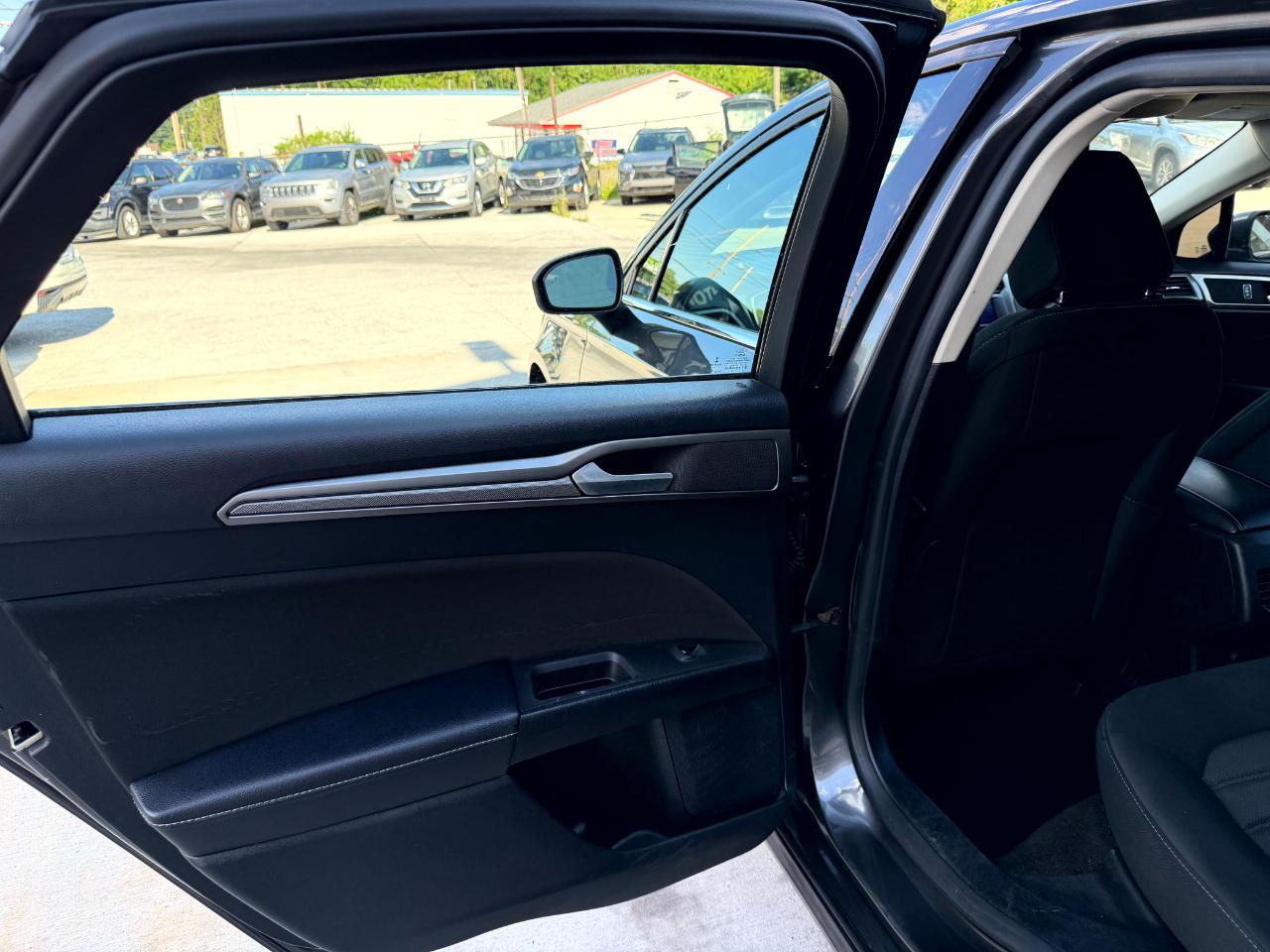 Ford Fusion Hybrid SE 2020