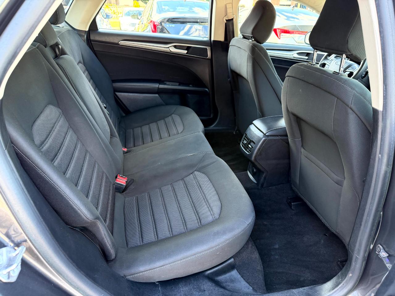 Ford Fusion Hybrid SE 2020