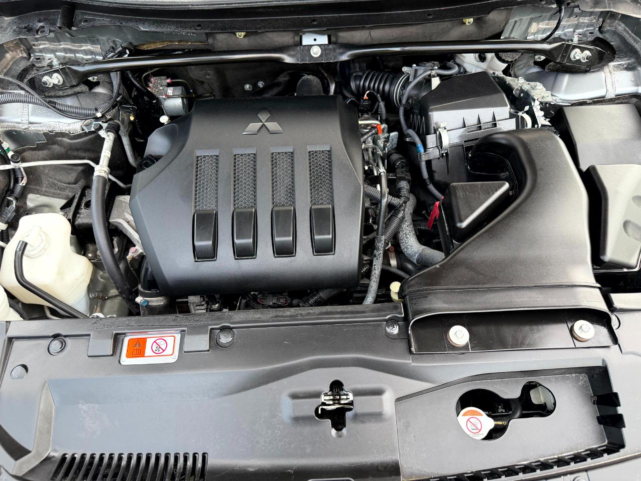 Mitsubishi Eclipse Cross LE AWD 2024