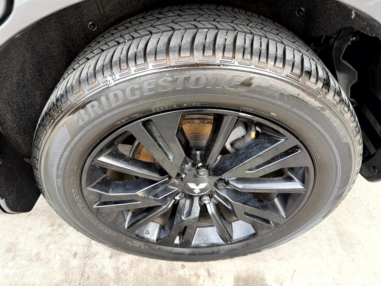 Mitsubishi Eclipse Cross LE AWD 2024