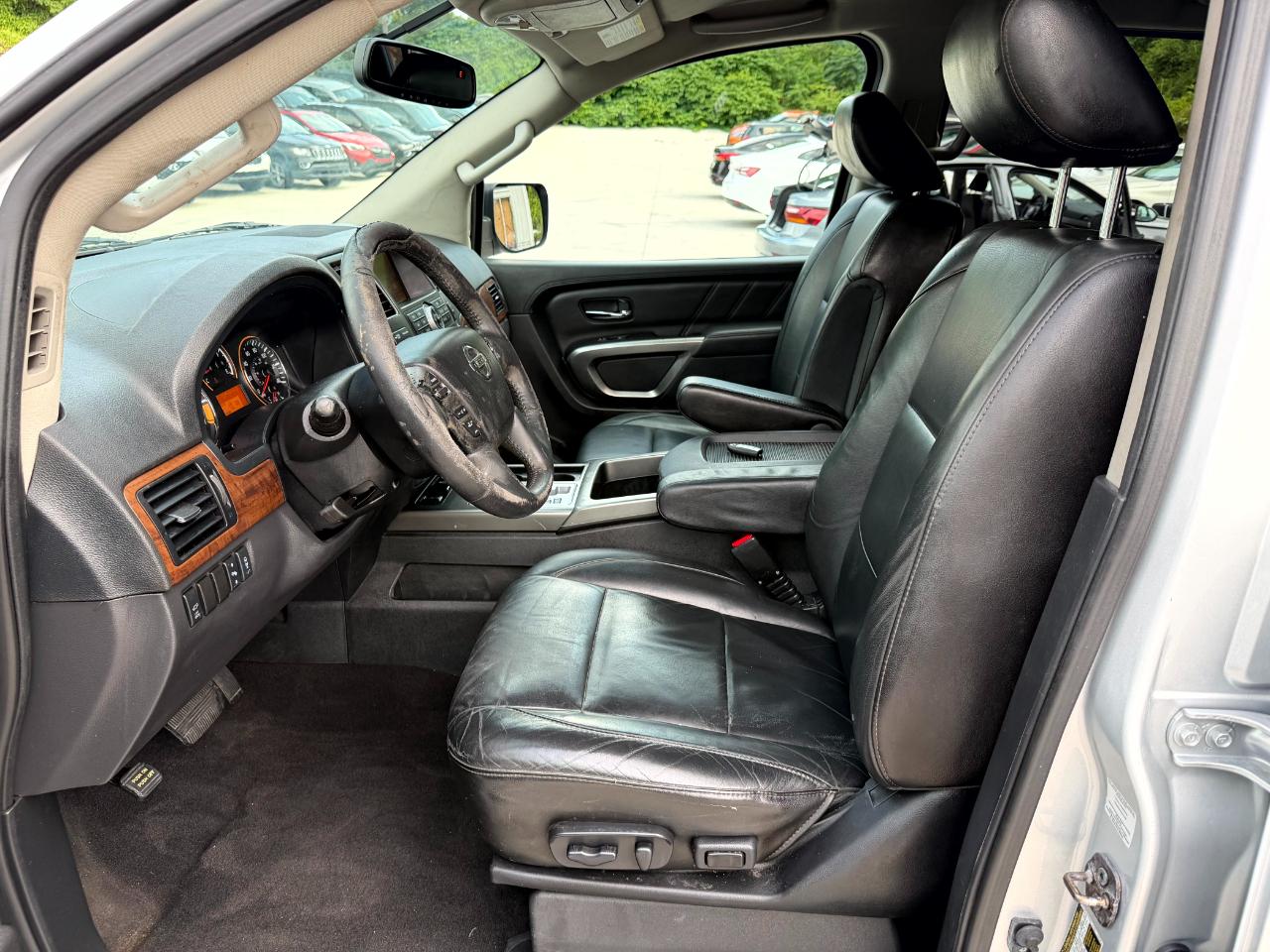 Nissan Armada SL 2015