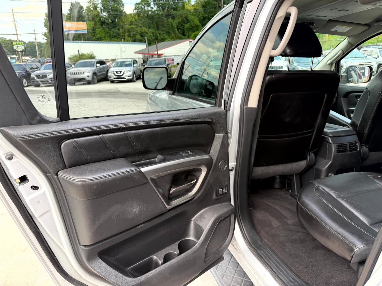 Nissan Armada SL 2015