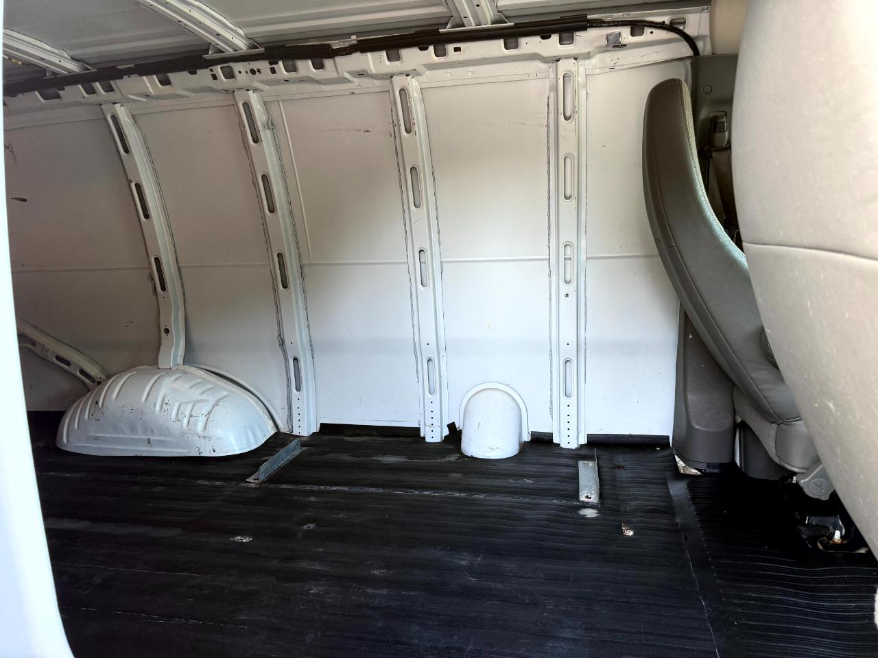 Chevrolet Express 3500 Cargo 2014