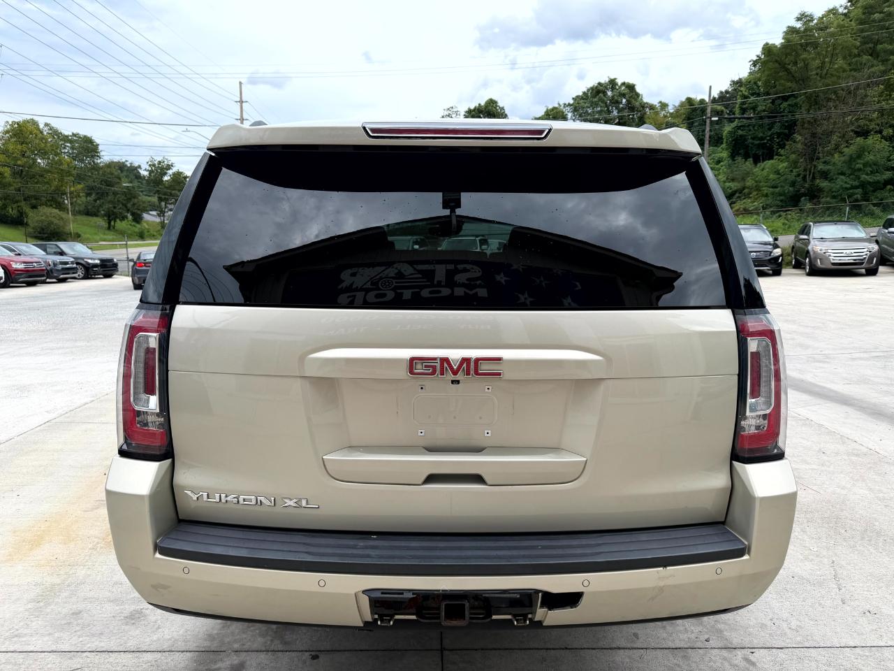 GMC Yukon XL SLE 4WD 2015